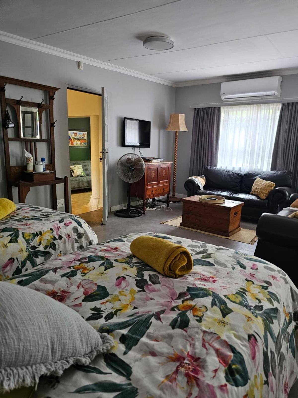 Giraffe'S Rest, Self Catering Studio Apartment White River Ngoại thất bức ảnh